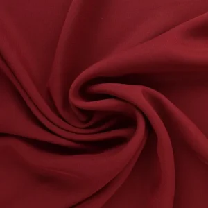 BORDEAUX CHIFFONG – LÄTT, TRANSPARENT & MED VACKERT FALL