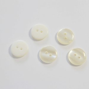 KNAP 2-HÅLS RÅVIT 18 MM