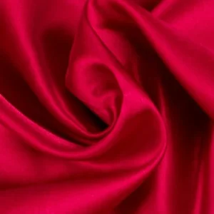 RÖD SATIN TYG – LÄTT & GLANSIGT